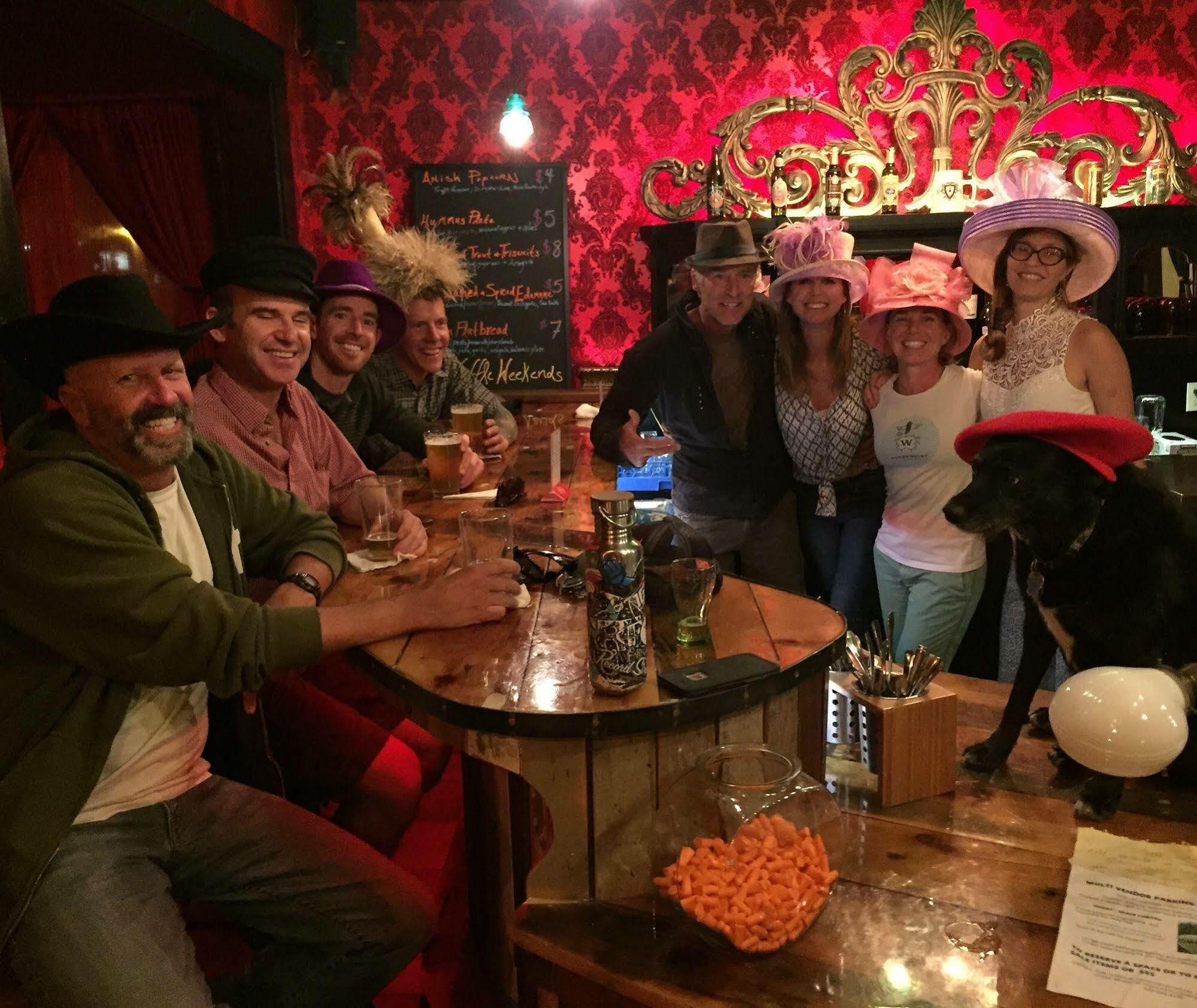 Redlight Historic Bunk Hotel And Speakeasy Тръки Екстериор снимка